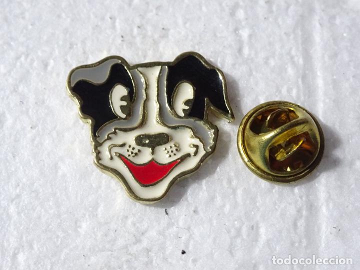 Pins de colecci&oacute;n: PIN DE ANIMALES. PERRO SONRIENTE - Foto 1