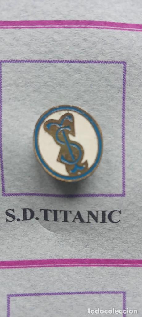 Pins de colecci&oacute;n: Pin alfiler f&uacute;tbol Asturias titanic