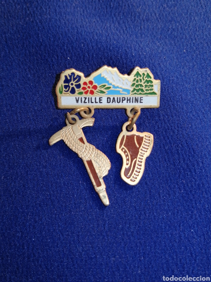 Sammlung von Pins: ALPINISMO VIZILLE DAUPHINE PIN