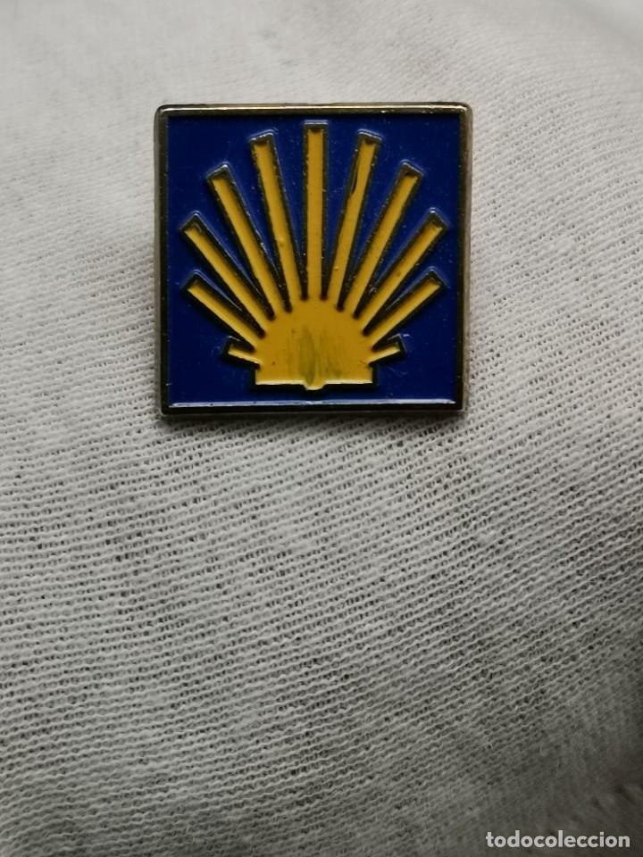 Pins de colecci&oacute;n: Pin. Concha del peregrino. - Foto 1