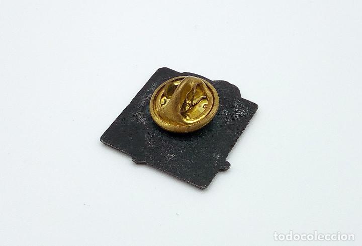 Pins de colecci&oacute;n: Pin Letra O - Foto 3