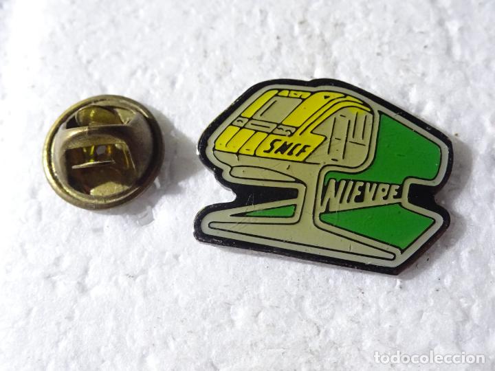 Pins de colecci&oacute;n: PIN DE TRENES FERROCARRILES. FRANCIA. SNCF RAIL RAILES