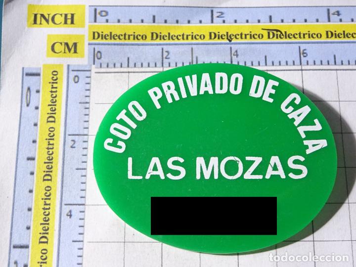 Collection pins: ANTIGUO BROCHE EMBLEMA DE CAZA CAZADORES. COTO PRIVADO LAS MOZAS. GRANADA. NO PIN