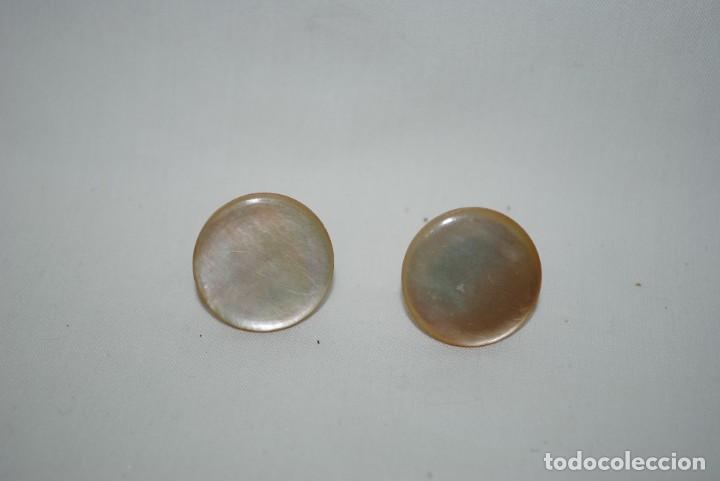 Sammlung von Pins: LOTE DE DOS GEMELOS DE NACAR