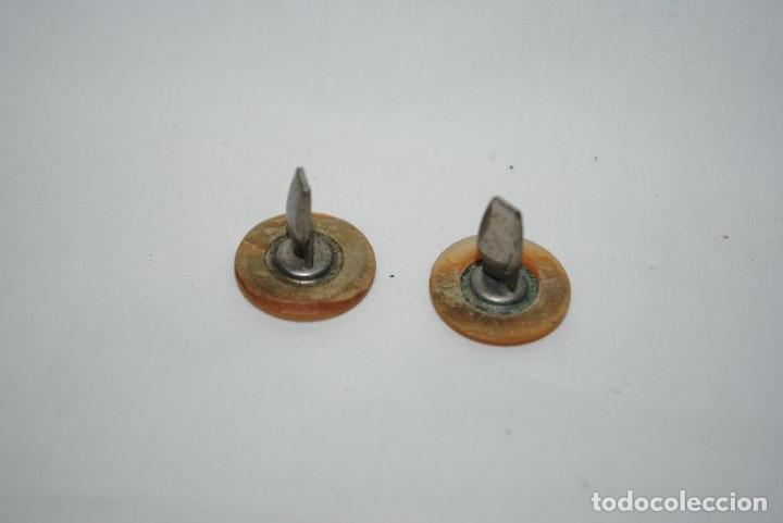 Pins de colecci&oacute;n: LOTE DE DOS GEMELOS DE NACAR - Foto 3