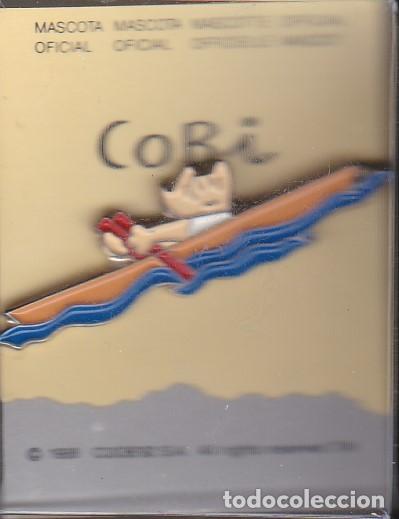 Pins de colecci&oacute;n: REMO - PIN DE COBI DE LAS OLIMPIADAS DE BARCELONA 92 EN SU ESTUCHE ORIGINAL (NUEVO)