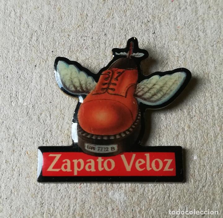 Pins de colecci&oacute;n: PIN MUSICA. ZAPATO VELOZ. GRUPO MUSICAL DE LA DECADA DE LOS 90