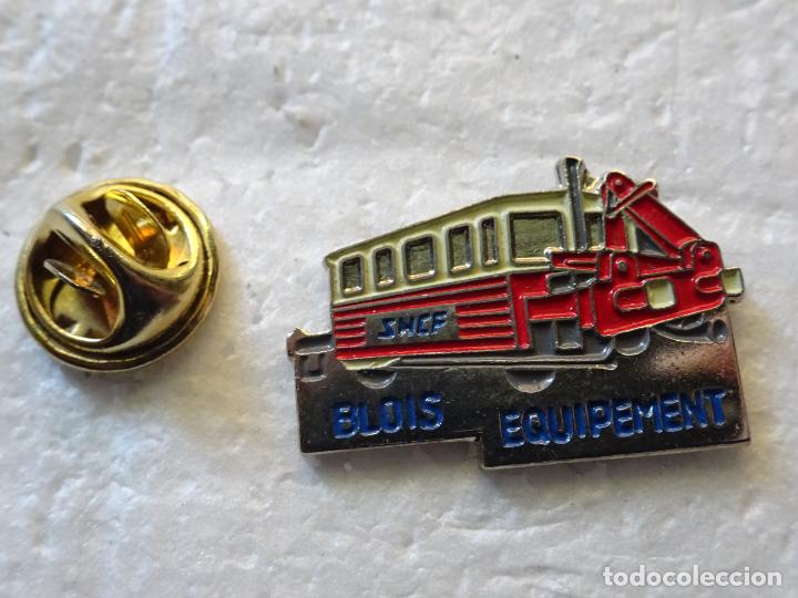 Pin's de collection: PIN DE TRENES FERROCARRILES. FRANCIA. TREN MANTENIMIENTO REPARACI&Oacute;N VIAS BLOIS EQUIPMENT