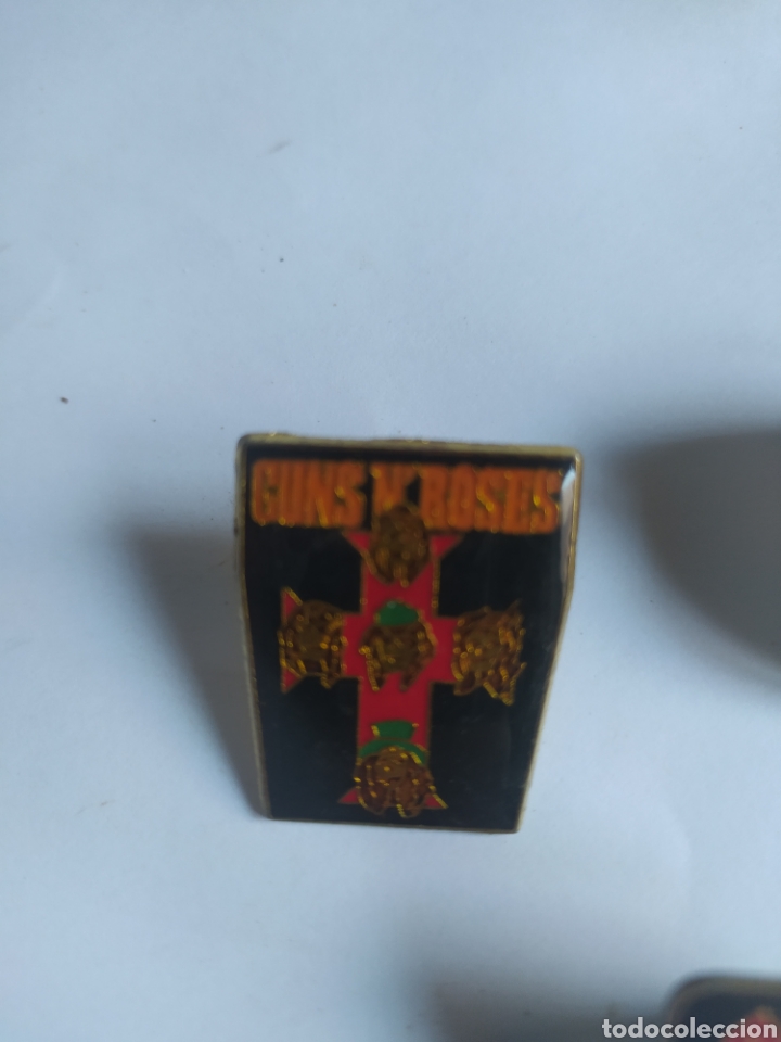 Pins de colecci&oacute;n: Pins grupos Heavy - Foto 3