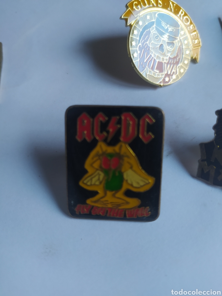 Pins de colecci&oacute;n: Pins grupos Heavy - Foto 4