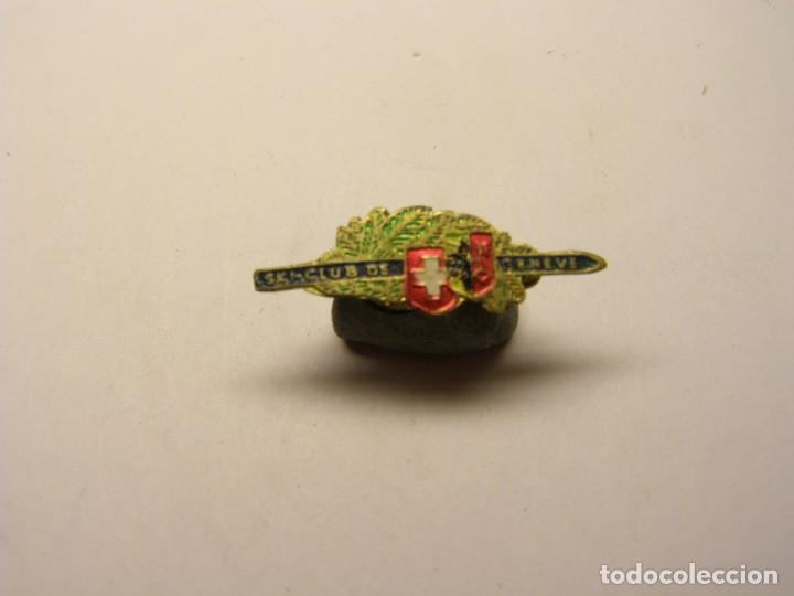 Pins de colecci&oacute;n: Insignia de solapa antigua, del club de esqu&iacute; de G&eacute;nova.