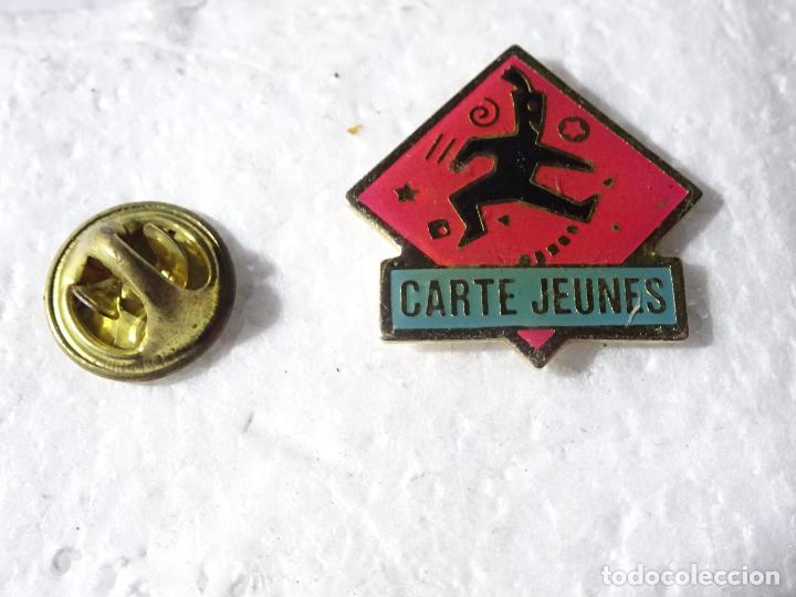 Pins e Spille di collezione: PIN DE TRENES FERROCARRILES. FRANCIA. CARTE JEUNES
