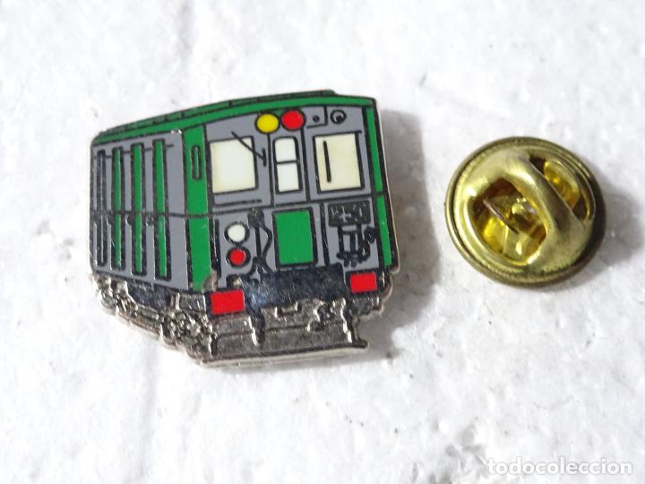 Pins de colecci&oacute;n: PIN DE TRENES FERROCARRILES. FRANCIA. ANTIGUO TREN TRANV&Iacute;A