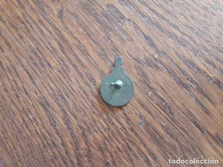 Pins de colecci&oacute;n: pin de bomba. - Foto 2