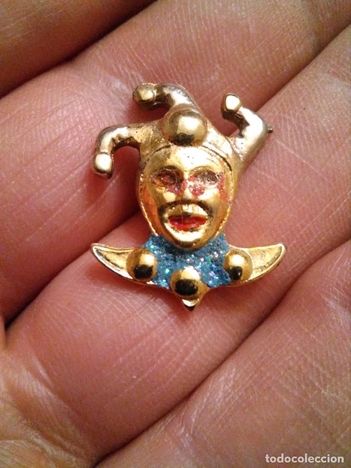 Pins de colecci&oacute;n: Pins tipo broche MASCARA FANTAS&Iacute;A