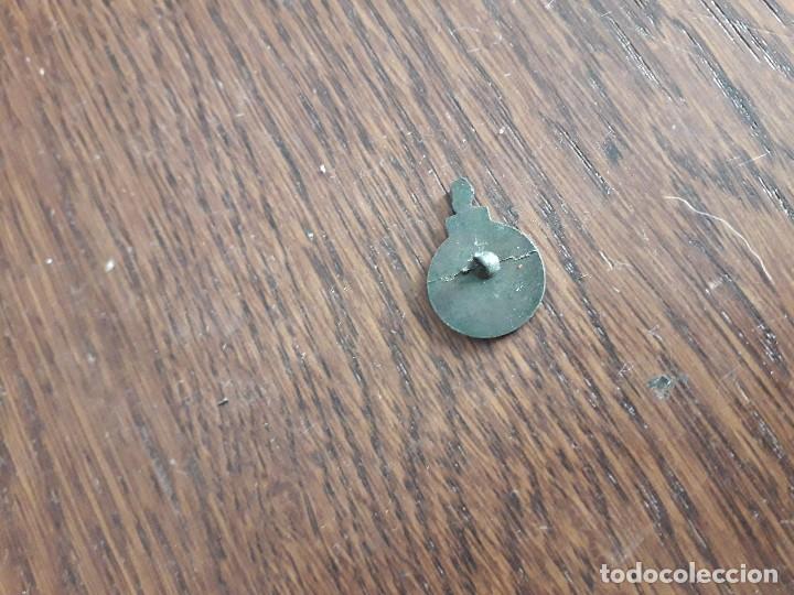 Pins de colecci&oacute;n: pin de bomba. - Foto 2