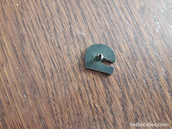 Pins de colecci&oacute;n: pin de casco de moto. - Foto 2