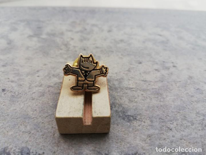 Pins de colecci&oacute;n: PIN DEL COBI PRESENTADOR DE LAS OLIMPIADAS DE BARCELONA 92 ES DE LA COLECCION DE DORADOS