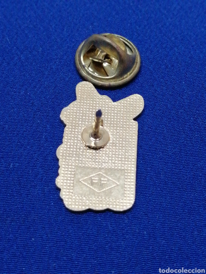Pins de colecci&oacute;n: DURACELL CONEJO PAPA NOEL PIN - Foto 2