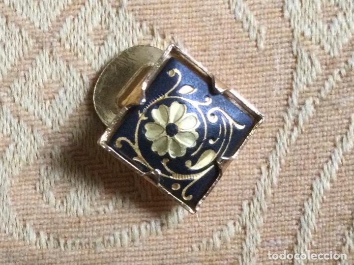 Pins de colecci&oacute;n: INSIGNIA PARA OJAL, DAMASQUINADA DE TOLEDO