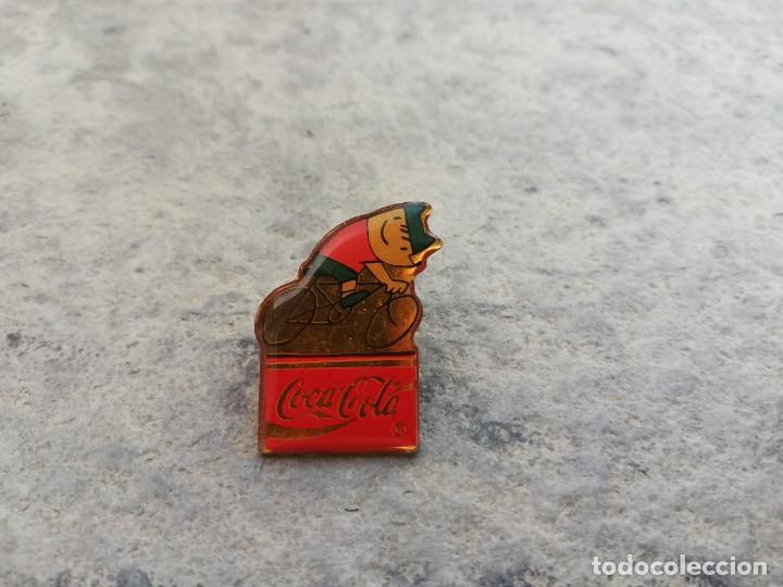 Pins de colecci&oacute;n: PIN DE COCACOLA ES DE LA COLECCION COBIS DE LAS OLIMPIADAS DE BARCELONA 92, COBI CICLISTA