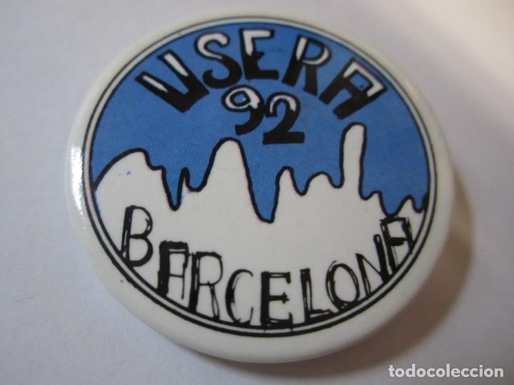 Pins de colecci&oacute;n: pin chapa usera 92 barcelona - Foto 1