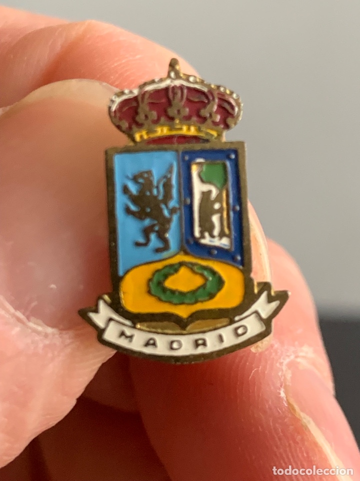Pins de colecci&oacute;n: Insignia Esmaltada. MADRID. Ciudad - Foto 1