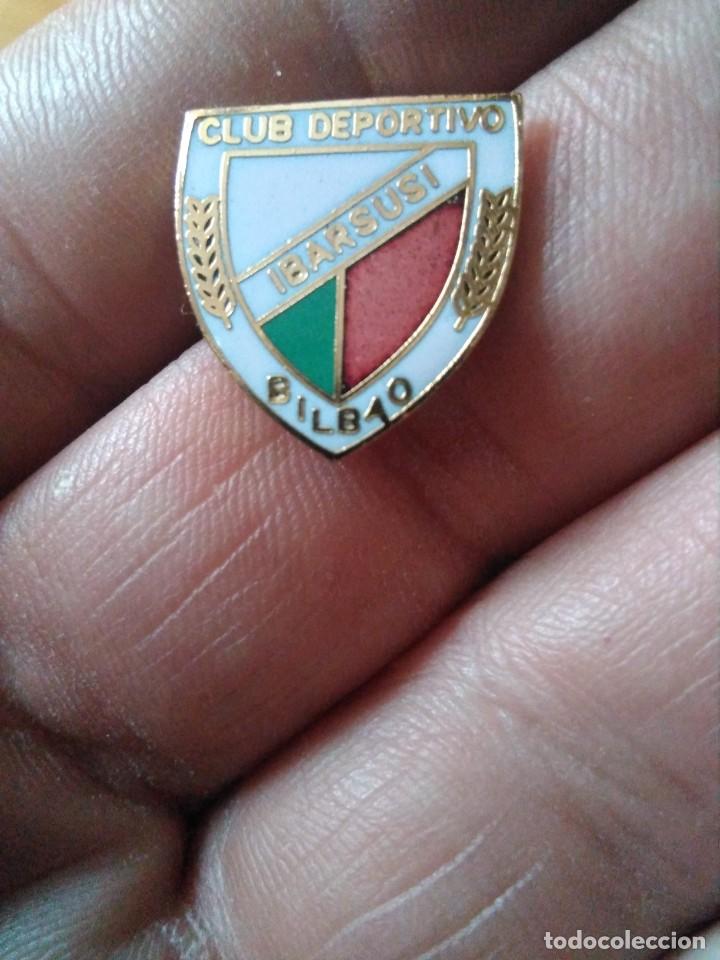 Pins de colecci&oacute;n: INSIGNIA PINS F&Uacute;TBOL ESMALTADO CLUB DEPORTIVO IBARSUSI BILBAO