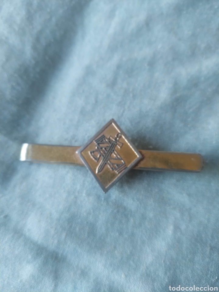Pins de cole&ccedil;&atilde;o: Aguja pasa corbatas Guardia Civil antigua con marca se&ntilde;ales de uso no pin