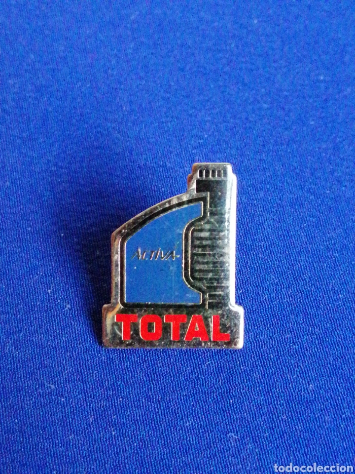 Pins de colecci&oacute;n: GASOLINERA TOTAL PIN