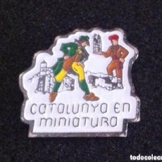 Pins de colección: PIN CATALUNYA EN MINIATURA. Lote 313853833