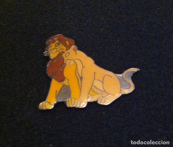 Pins de colecci&oacute;n: PIN PERSONAJES REY LE&Oacute;N