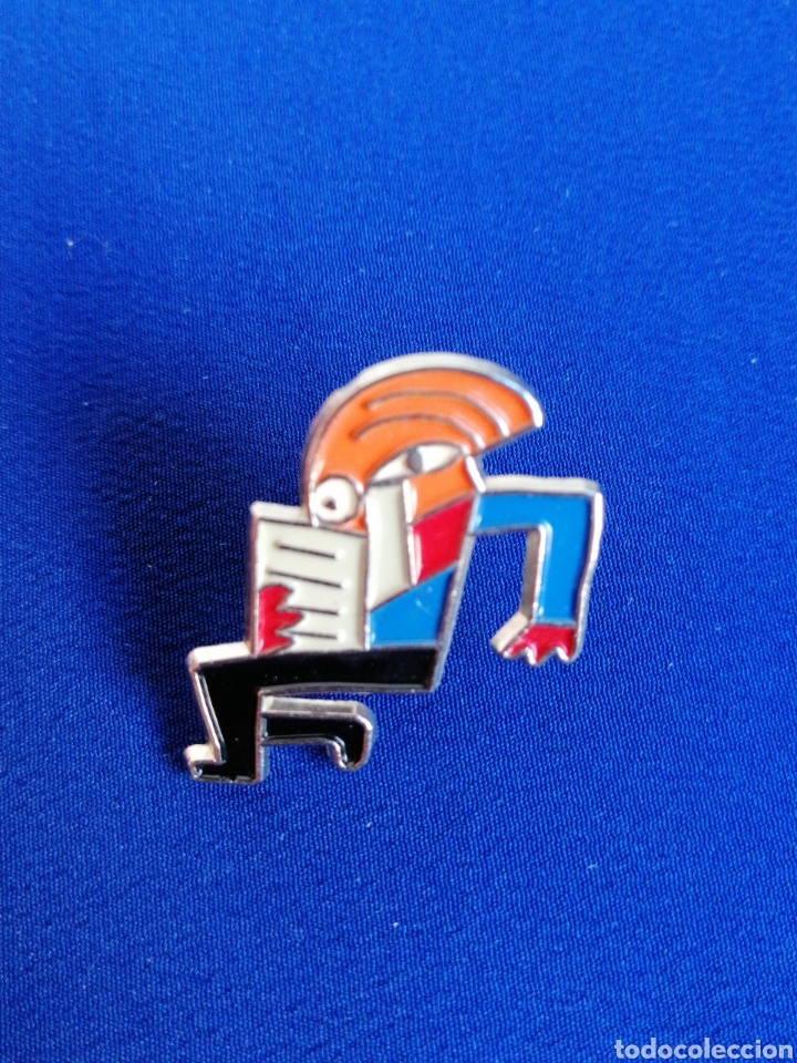 Pins de colecci&oacute;n: MARISCAL C&Iacute;RCULO DE LECTORES PIN - Foto 1