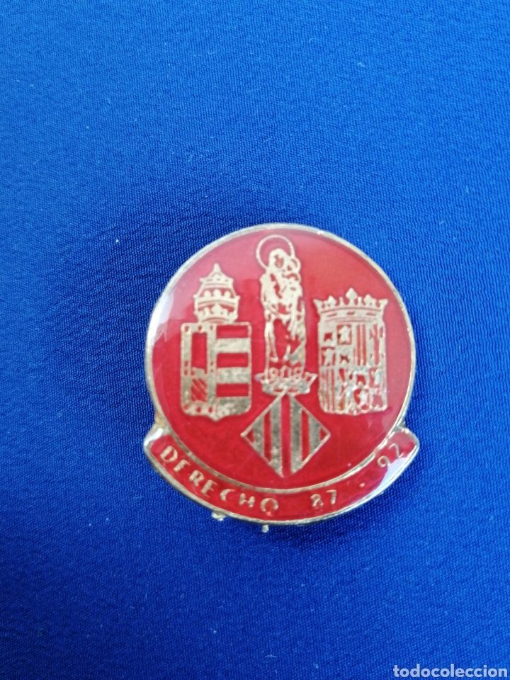 Pins de colecci&oacute;n: DERECHO 87 - 92 INSIGNA DE ALFILER - Foto 1