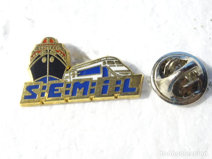 Pins e Spille di collezione: PIN DE TRENES FERROCARRILES. FRANCIA TREN BARCO SEMIL INTERMODAL