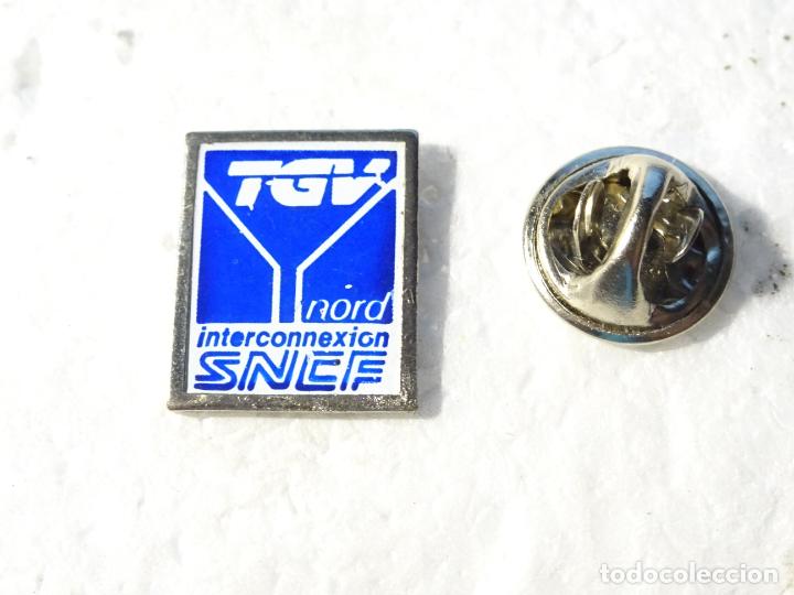Pins e Spille di collezione: PIN DE TRENES FERROCARRILES. FRANCIA TGV NORD