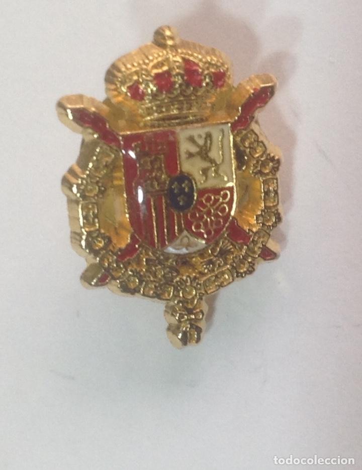 Pins de colecci&oacute;n: ESCUDO FELIPE VI - Foto 1