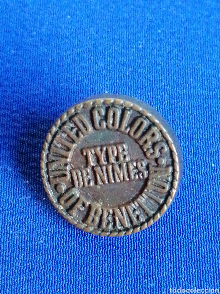 Sammlung von Pins: UNITED COLORES OF BENETTON PIN
