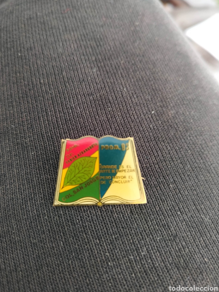 Pins de cole&ccedil;&atilde;o: Pin tipo insignia la aguja colegio San Jorge promoci&oacute;n 1993