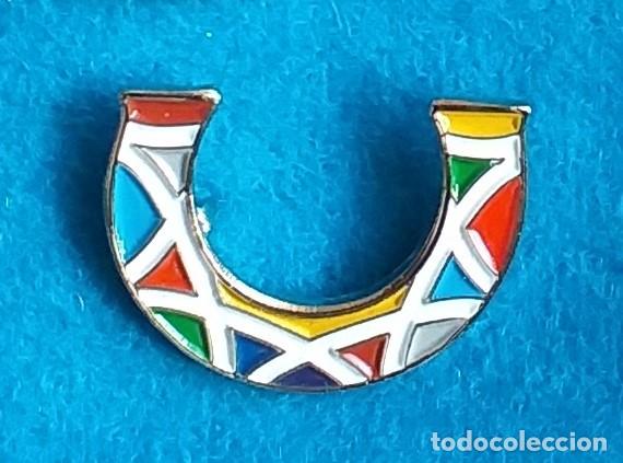 Pin's de collection: PIN