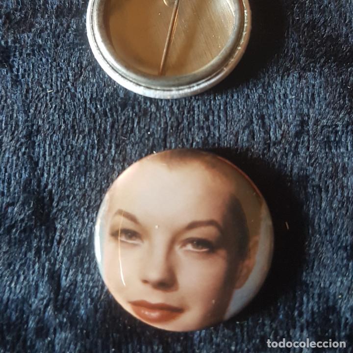 Pins de colecci&oacute;n: CHAPA PIN VINTAGE 25 mm ROMY SCHNEIDER
