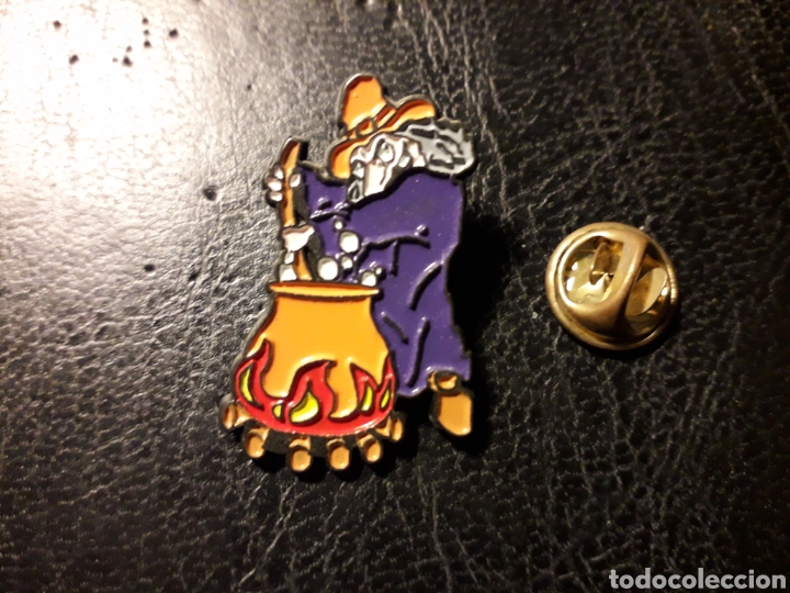 Pins de colecci&oacute;n: PIN BRUJA. PEDIDO M&Iacute;NIMO 3 &euro; - Foto 1