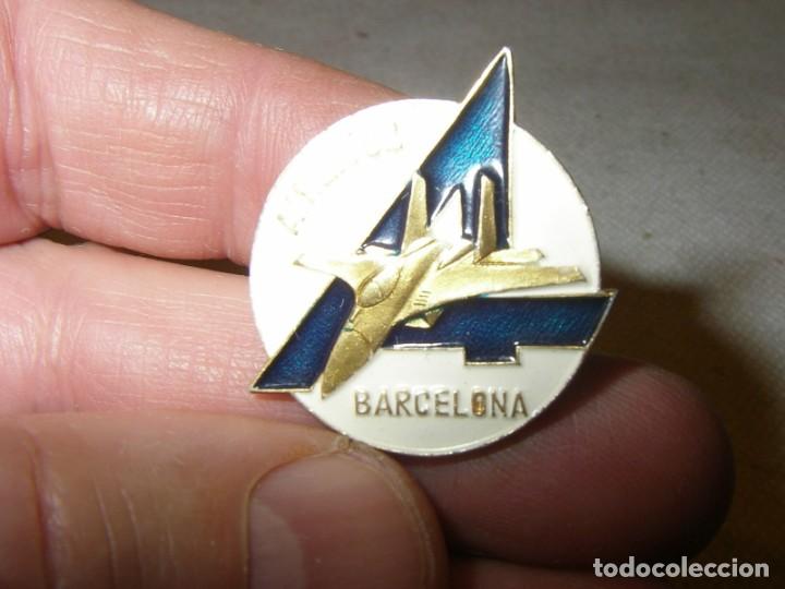 Pins de colecci&oacute;n: Insignia, feria aeronautica, Airex 92, Barcelona. metal dorado y esmaltes.