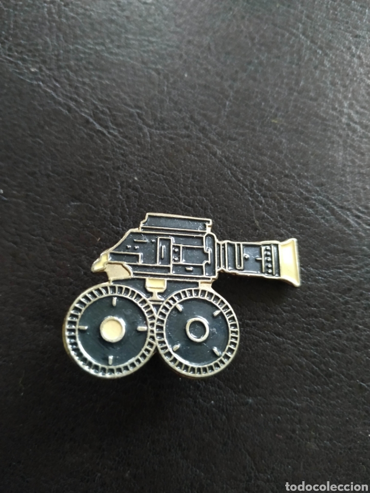Pins e Spille di collezione: PIN c&aacute;mara antigua de cine de fotograf&iacute;a cinema