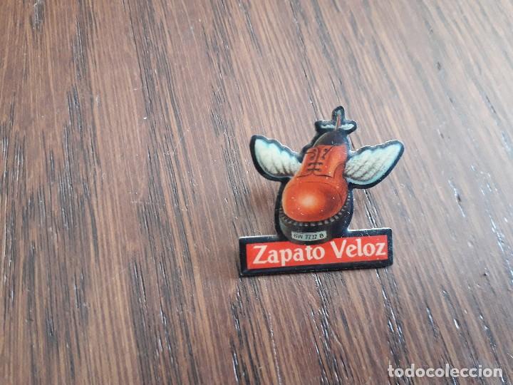Pins e Spille di collezione: pin de grupo musical, zapato veloz, a&ntilde;os 90