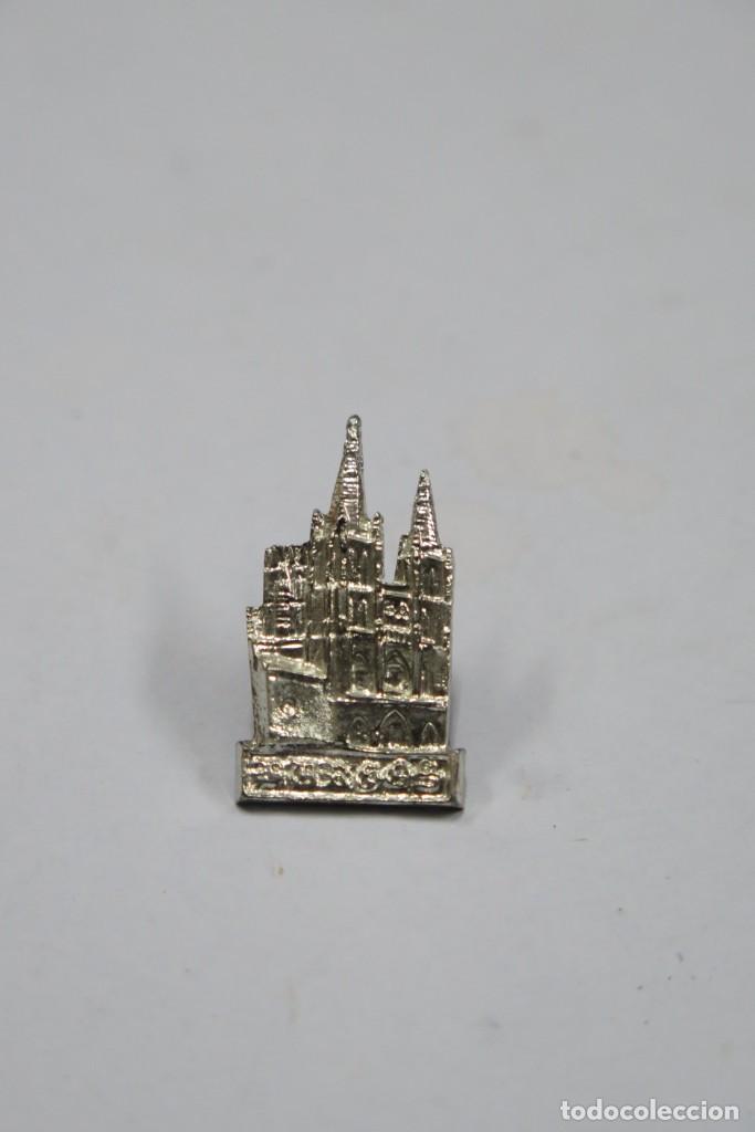 Pins de colecci&oacute;n: PIN. EDIFICIO CIUDAD EUROPEA - Foto 1