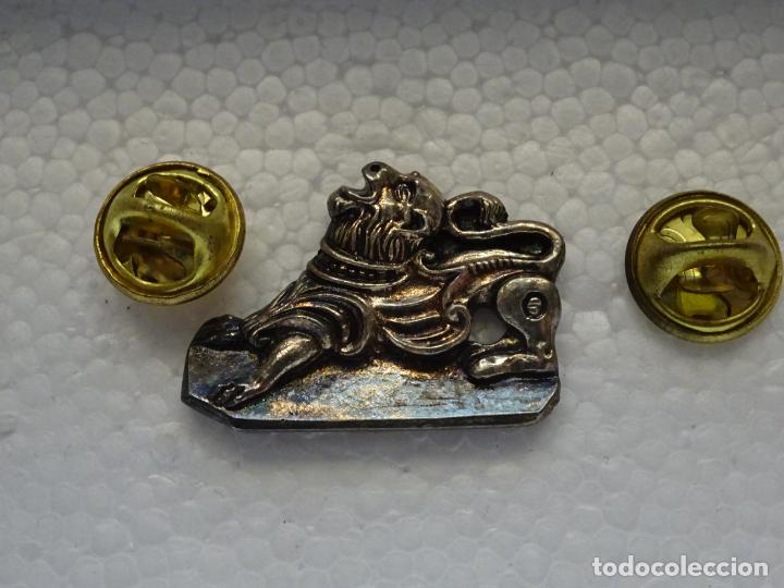 Pins de cole&ccedil;&atilde;o: PIN DOBLE. LLAMADOR DE TRONO DE SEMANA SANTA HERMANDADES SEVILLA PASO VIRGEN EL VALLE