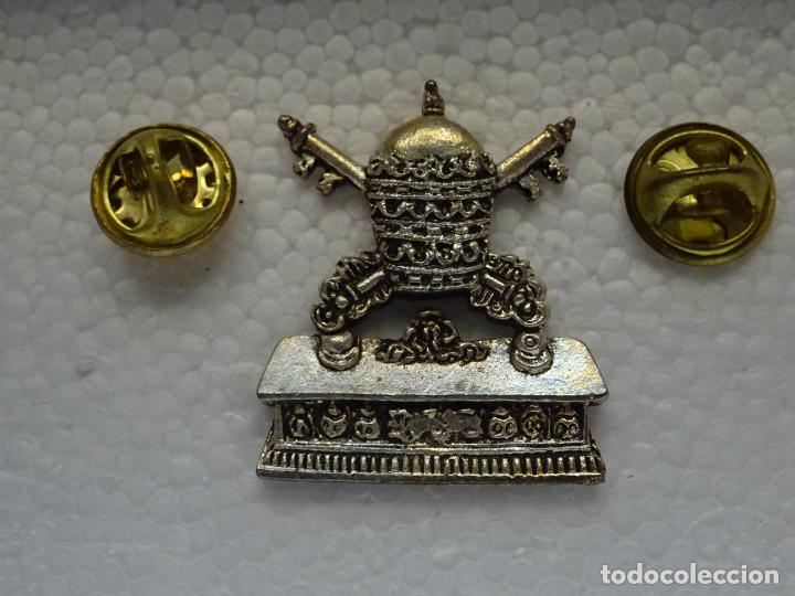 Pins de cole&ccedil;&atilde;o: PIN DOBLE. LLAMADOR DE TRONO DE SEMANA SANTA COFRAD&Iacute;AS HERMANDADES SEVILLA PASO CRISTO DE BURGOS