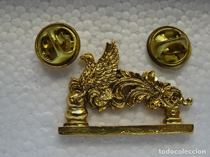 Pins de cole&ccedil;&atilde;o: PIN DOBLE. LLAMADOR DE TRONO DE SEMANA SANTA SEVILLA. PASO SE&Ntilde;OR LAS PENAS DE SAN VICENTE