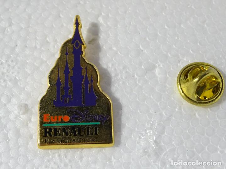 Pins de cole&ccedil;&atilde;o: PIN DE DIBUJOS ANIMADOS. PARQUE ATRACCIONES EURO DISNEY. EURODISNEY COCHES RENAULT